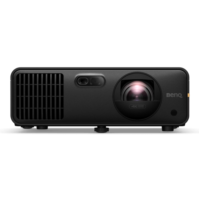 מקרן BenQ AK700ST 4000-Lumen XPR UHD 4K Short-Throw Laser DLP Golf Simulator Projector