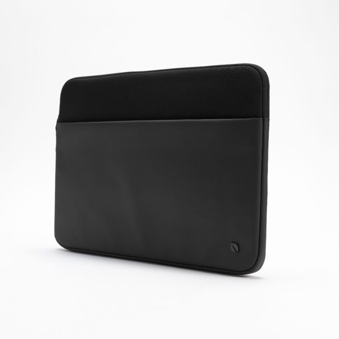 תיק שרוול למקבוק פרו 16 Incase A.R.C. Sleeve for 16-inch Laptop - Black INCO400718-BLK